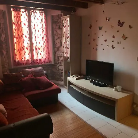 A Casa Di G. Piazza Bresca